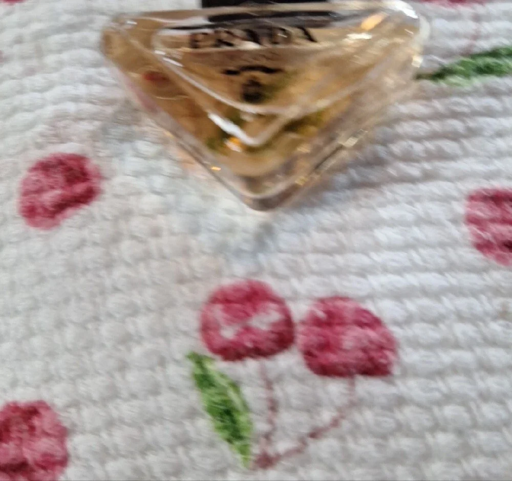 Prada milano triangular